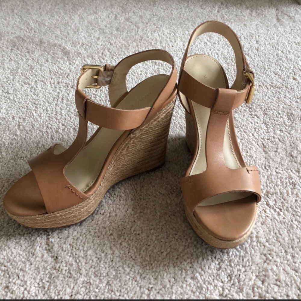 Marc Fisher Sandals Size 6